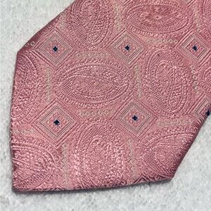 Brand New Corporate Power Tie By JOS A. BANK (Signature Collection)